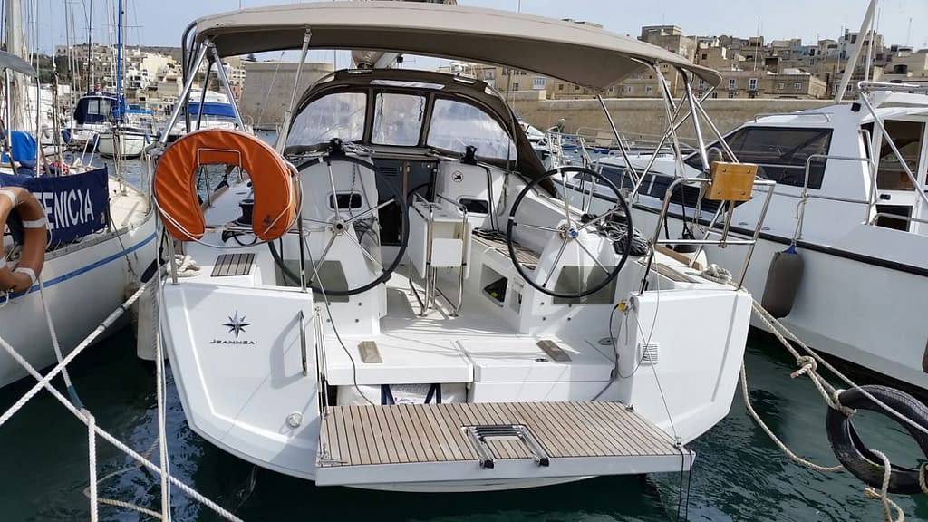 Book yacht rental Malta